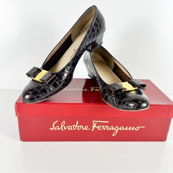 Ferragamo Vintage Lillaz Croc Embossed Leather Bow Slingback Heels Brown 8.5AA - Picture 1 of 16